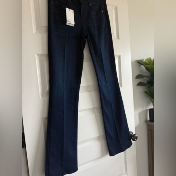 PAIGE Manhattan Bootcut Jeans NWT w/ Flaw - Picture 5 of 14